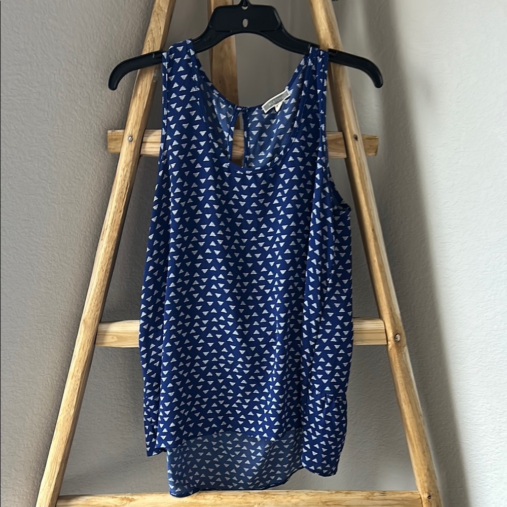 Women’s Navy Triangle Print Sleeveless Blouse